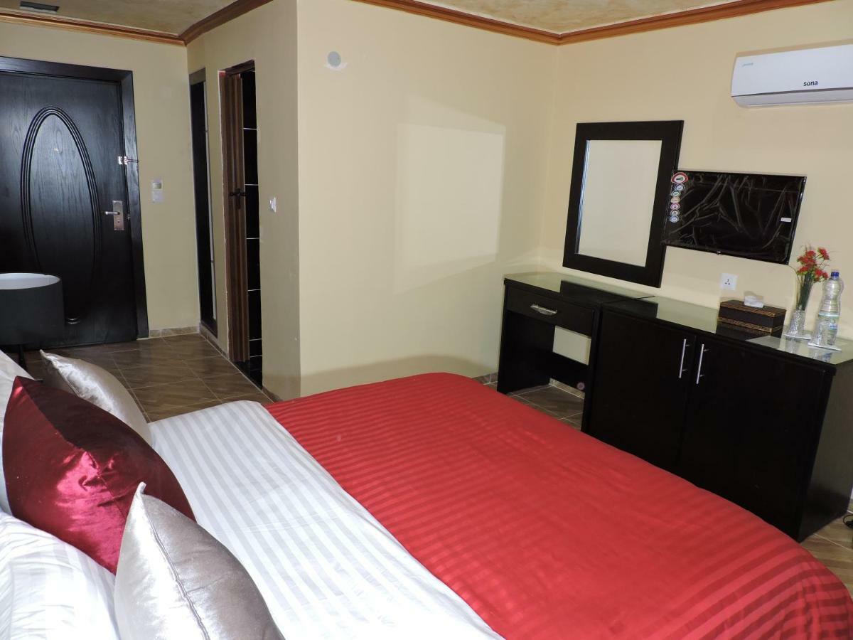 Valentine Inn Luxury Vádi Músza Kültér fotó