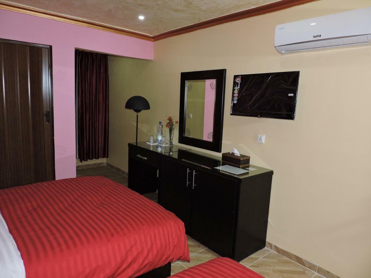 Valentine Inn Luxury Vádi Músza Kültér fotó